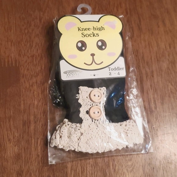 Toddler Knee-high Socks (2-4) - Picture 2 of 3